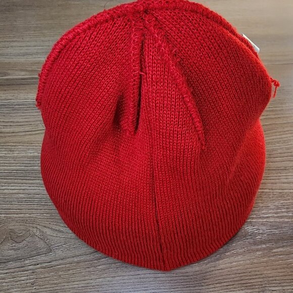 DC Shoes Big Star Red Beanie - Picture 7 of 8